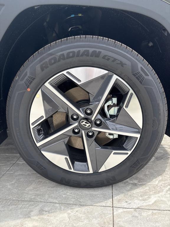 new 2025 Hyundai TUCSON Hybrid car, priced at $39,160