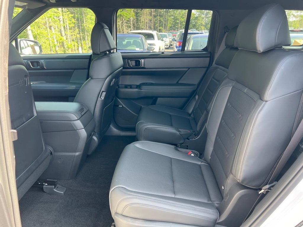 new 2026 Hyundai SANTA FE HEV car, priced at $52,598