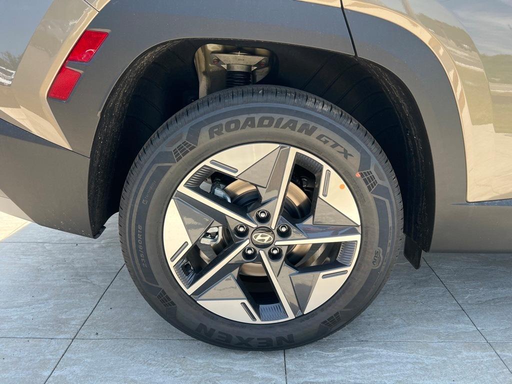 new 2025 Hyundai TUCSON Hybrid car, priced at $35,890