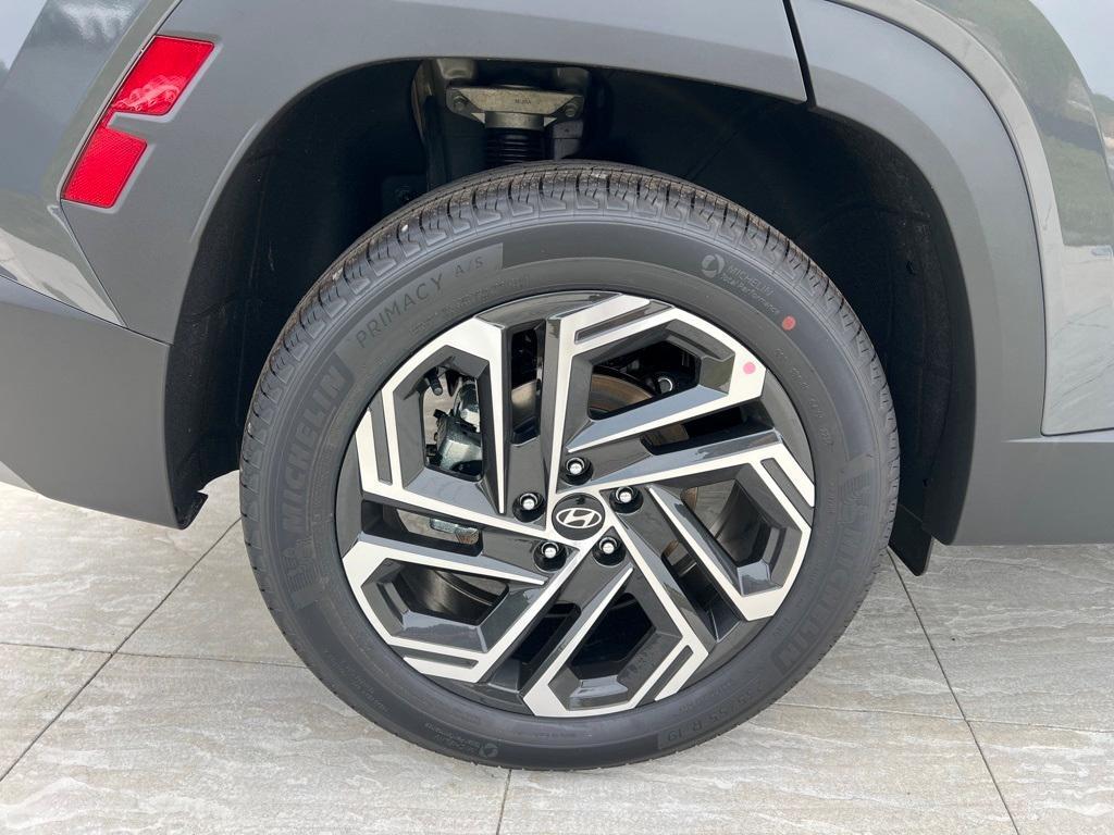 new 2025 Hyundai Tucson car, priced at $41,640