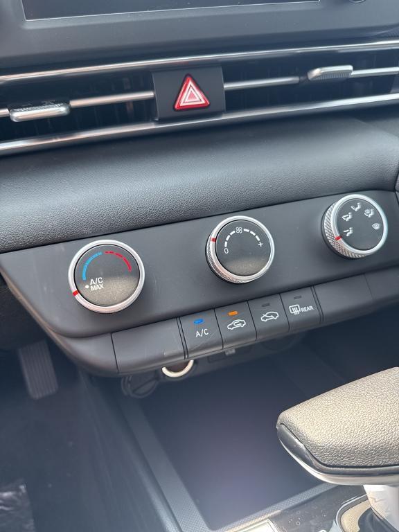 new 2025 Hyundai Elantra car, priced at $23,820