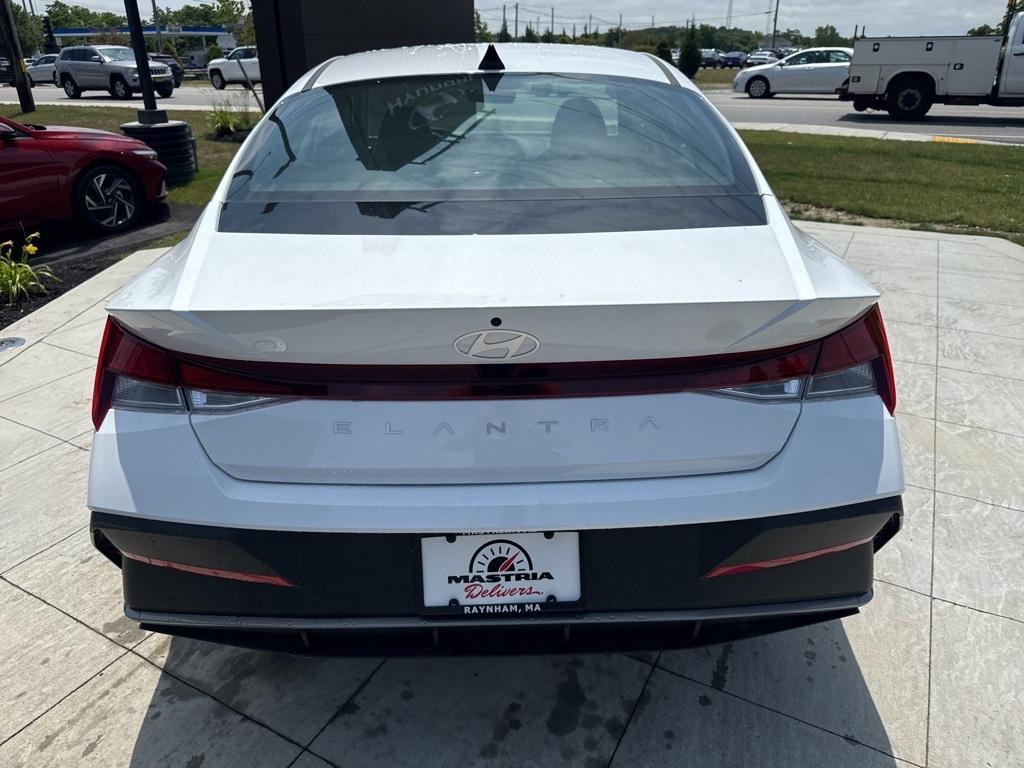 new 2025 Hyundai Elantra car, priced at $23,820