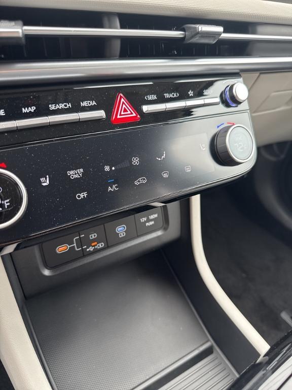 new 2025 Hyundai TUCSON Hybrid car, priced at $34,915