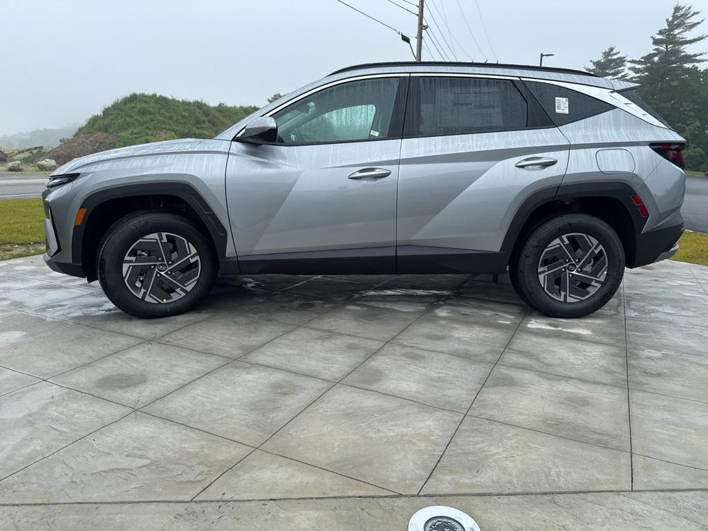 new 2025 Hyundai TUCSON Hybrid car, priced at $34,915