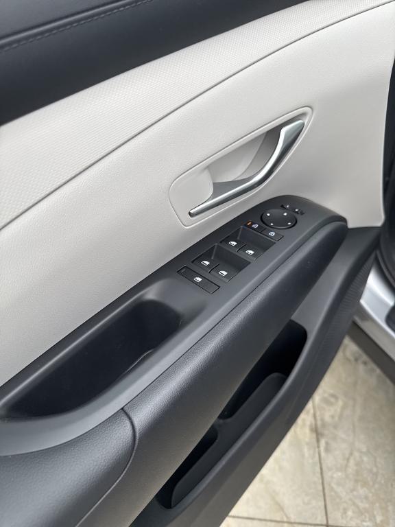 new 2025 Hyundai TUCSON Hybrid car, priced at $34,915