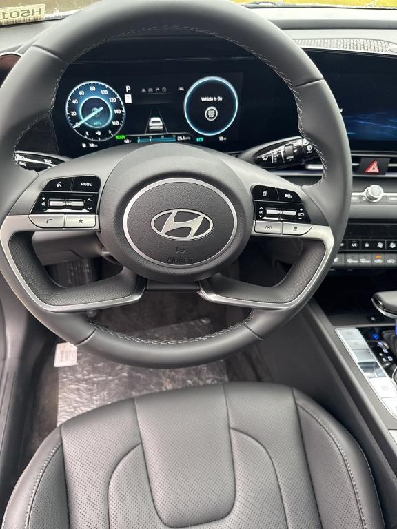 new 2025 Hyundai ELANTRA HEV car, priced at $31,720