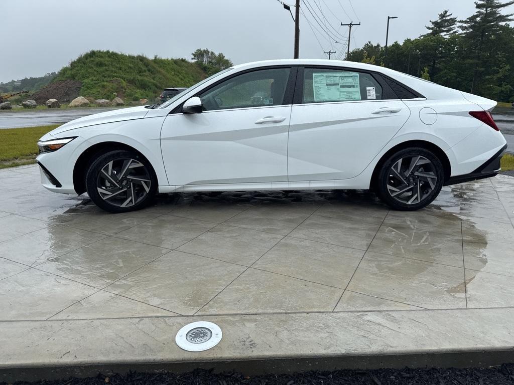 new 2025 Hyundai ELANTRA HEV car, priced at $31,720