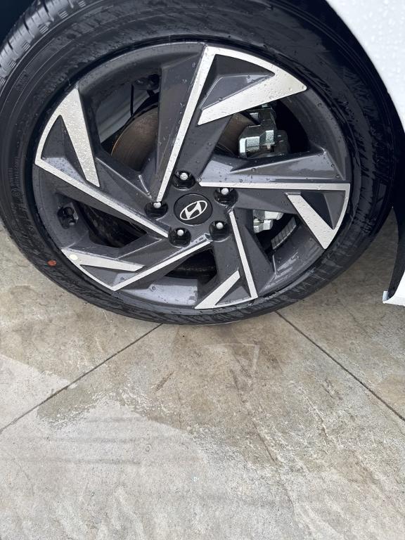 new 2025 Hyundai ELANTRA HEV car, priced at $31,720