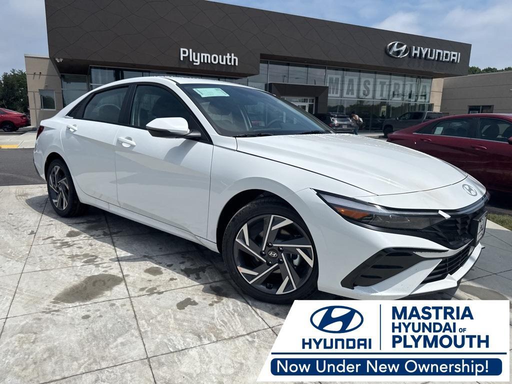 new 2025 Hyundai Elantra car, priced at $29,160