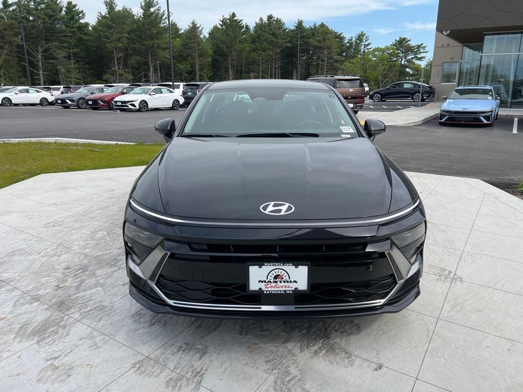 new 2025 Hyundai Sonata Hybrid car, priced at $31,925