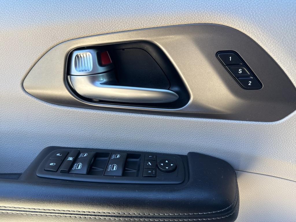 used 2019 Chrysler Pacifica car, priced at $15,898