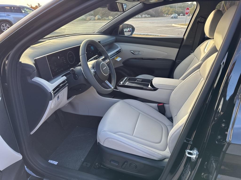 new 2026 Hyundai TUCSON Hybrid car, priced at $42,615