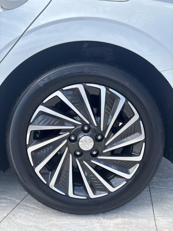 used 2021 Hyundai Sonata Hybrid car, priced at $20,198