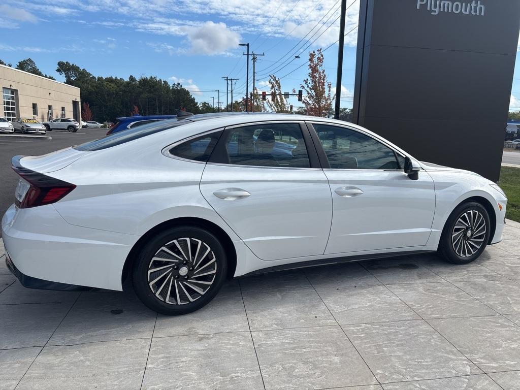 used 2021 Hyundai Sonata Hybrid car, priced at $20,198
