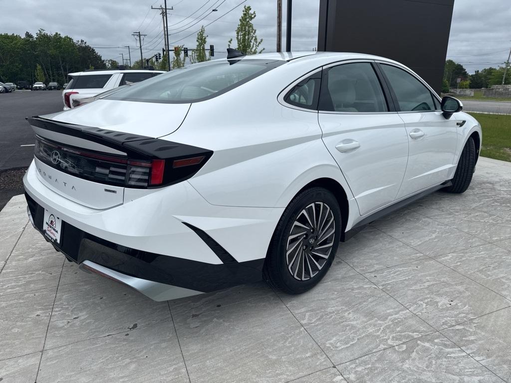 used 2024 Hyundai Sonata Hybrid car, priced at $25,998