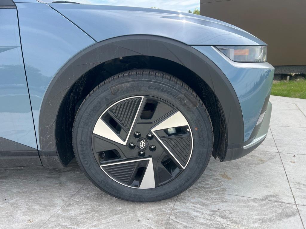 new 2025 Hyundai IONIQ 5 car, priced at $51,895