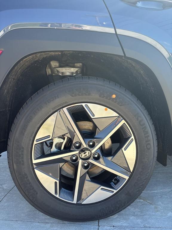 new 2026 Hyundai Tucson car, priced at $33,335