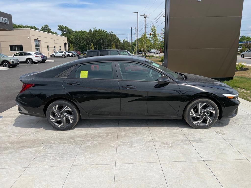 new 2025 Hyundai Elantra car, priced at $24,445