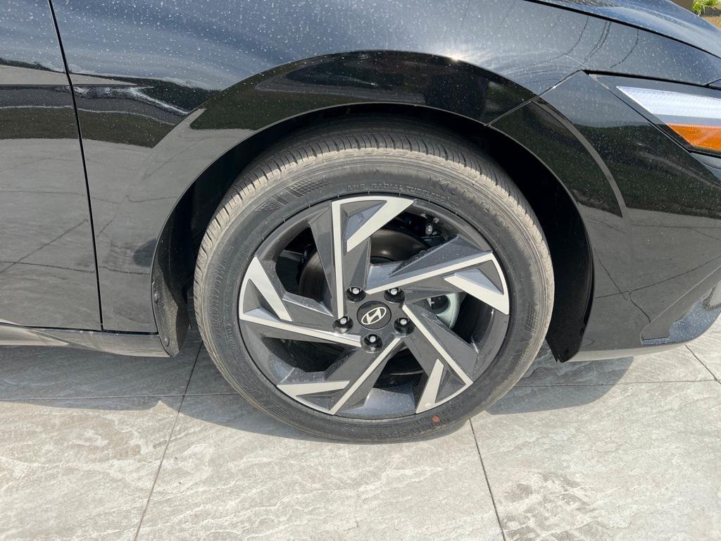 new 2025 Hyundai Elantra car, priced at $24,445