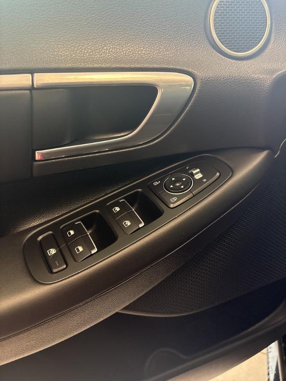 used 2023 Hyundai Sonata car, priced at $22,721