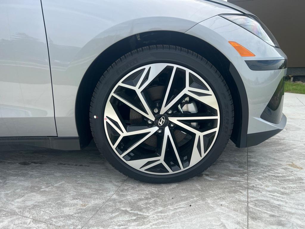 new 2025 Hyundai IONIQ 6 car, priced at $49,455