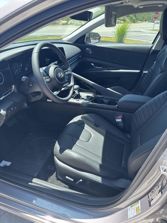 new 2025 Hyundai ELANTRA HEV car, priced at $31,505