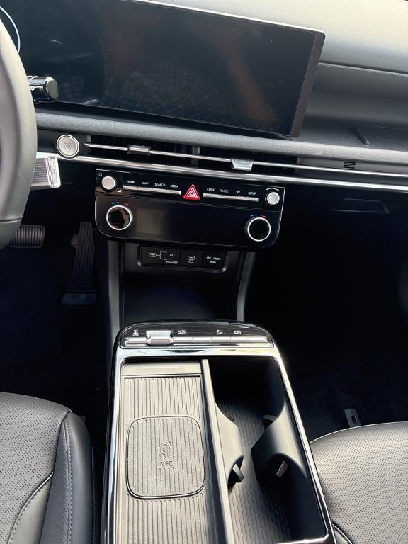 new 2025 Hyundai TUCSON Hybrid car, priced at $37,075