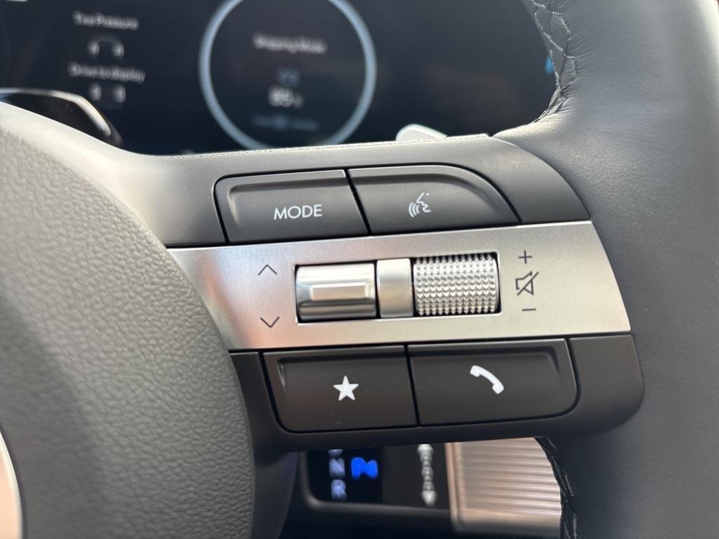 new 2025 Hyundai TUCSON Hybrid car, priced at $37,075