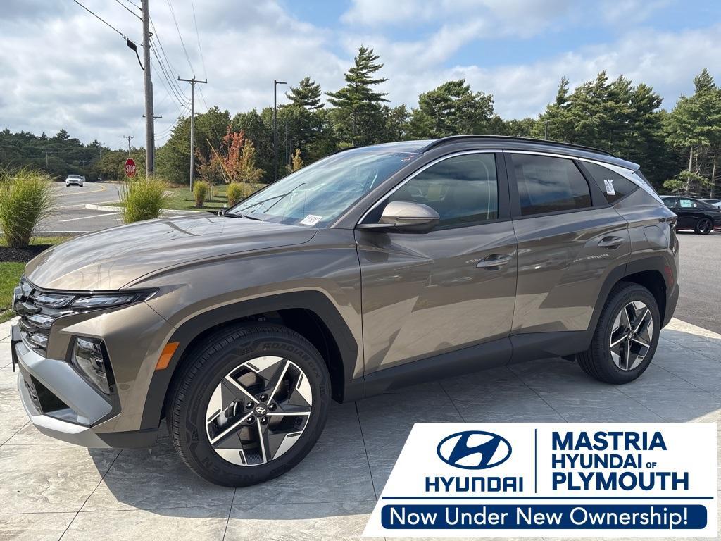 new 2025 Hyundai TUCSON Hybrid car, priced at $37,075