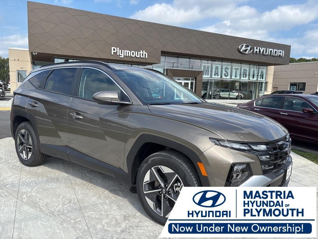 new 2025 Hyundai TUCSON Hybrid car, priced at $37,075