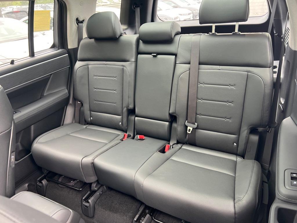 new 2025 Hyundai Santa Fe car, priced at $46,975