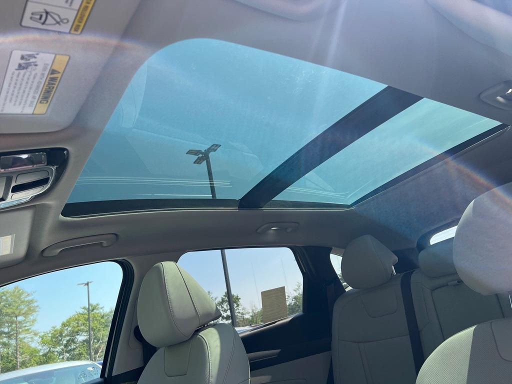 new 2025 Hyundai TUCSON Hybrid car, priced at $38,415