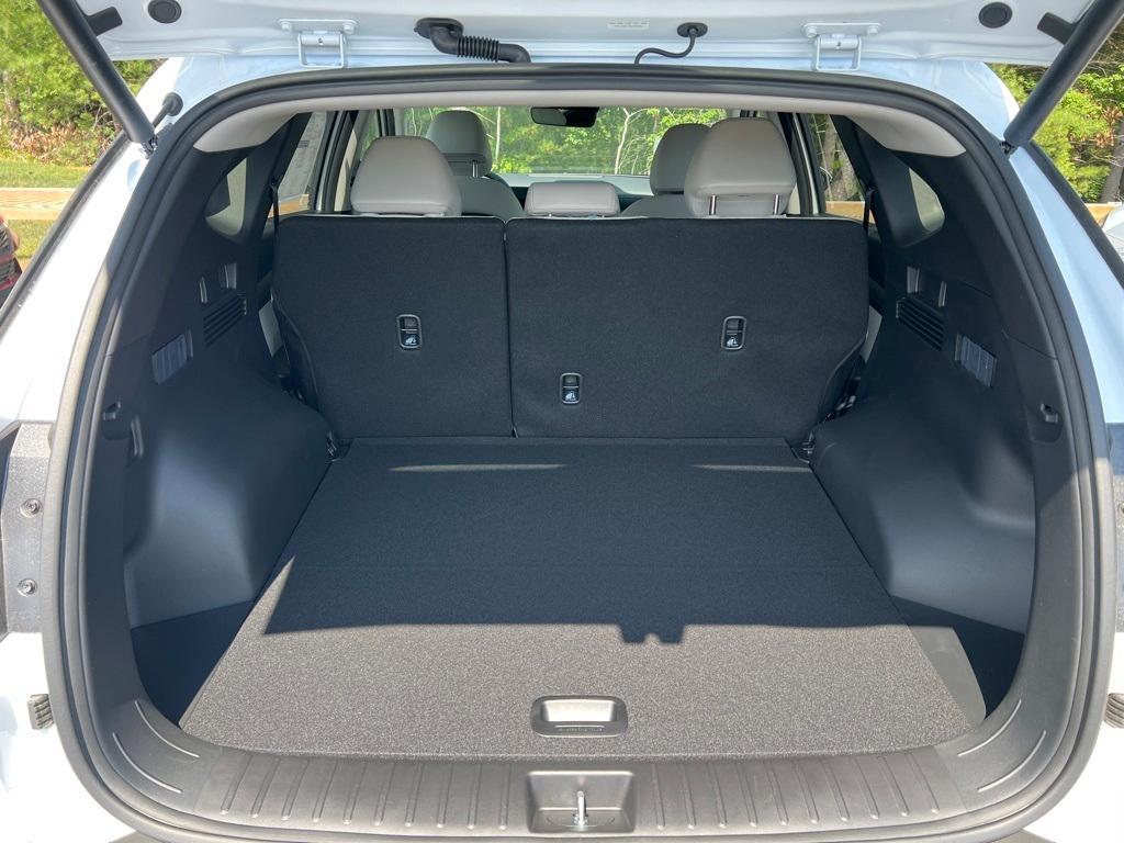 new 2025 Hyundai TUCSON Hybrid car, priced at $38,415
