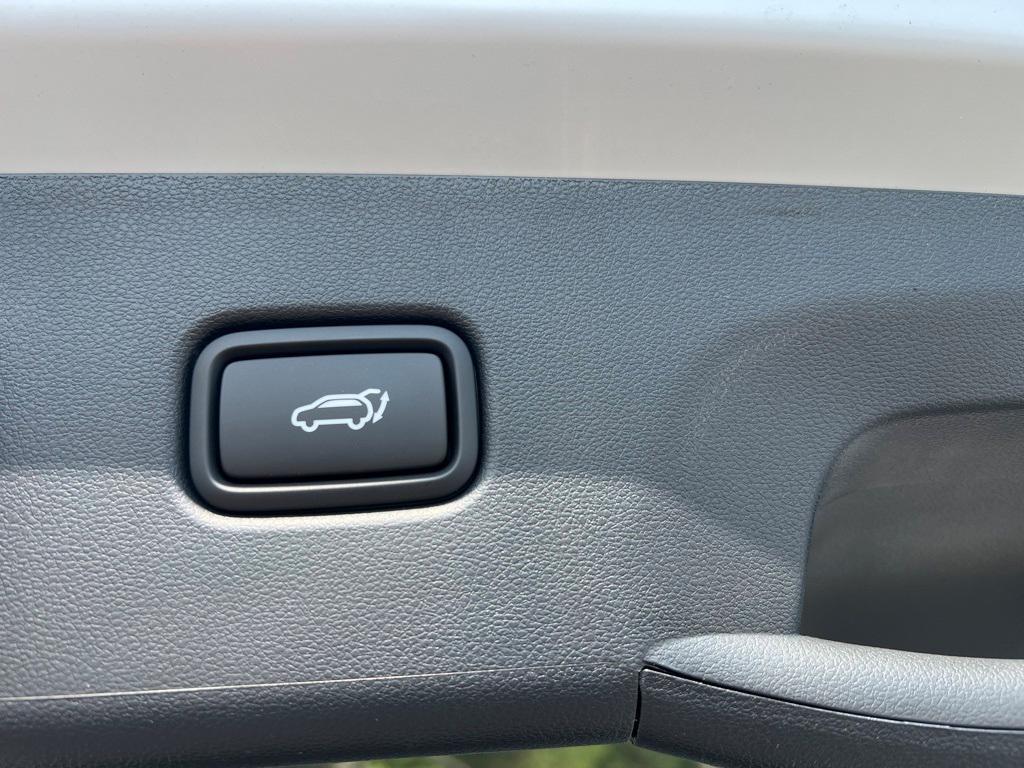new 2025 Hyundai TUCSON Hybrid car, priced at $38,415