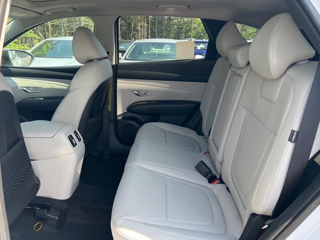 new 2025 Hyundai TUCSON Hybrid car, priced at $38,415
