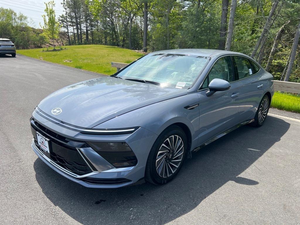 used 2024 Hyundai Sonata Hybrid car, priced at $26,198