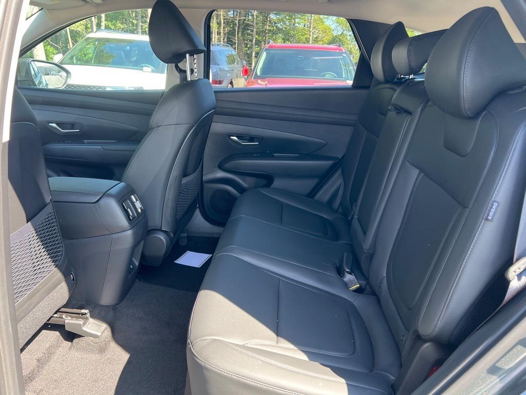 new 2025 Hyundai TUCSON Hybrid car, priced at $36,490