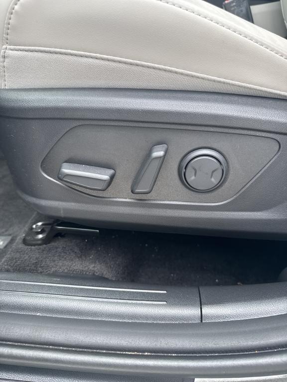 used 2025 Hyundai TUCSON Hybrid car, priced at $34,698
