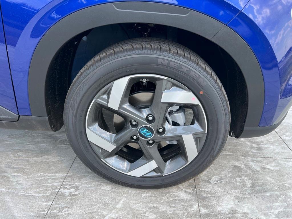 new 2025 Hyundai Venue car, priced at $23,650