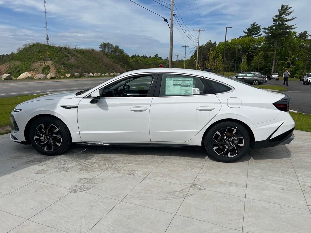 new 2025 Hyundai Sonata car, priced at $30,348