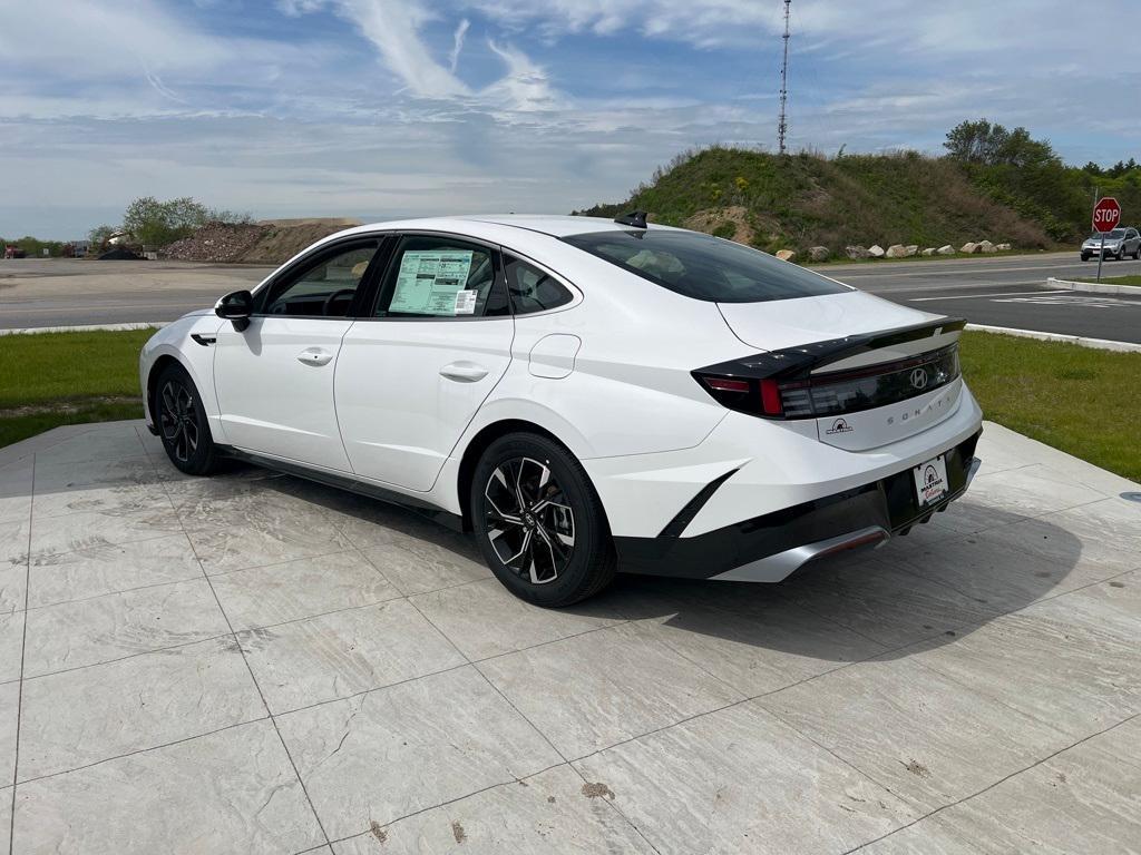 new 2025 Hyundai Sonata car, priced at $30,348