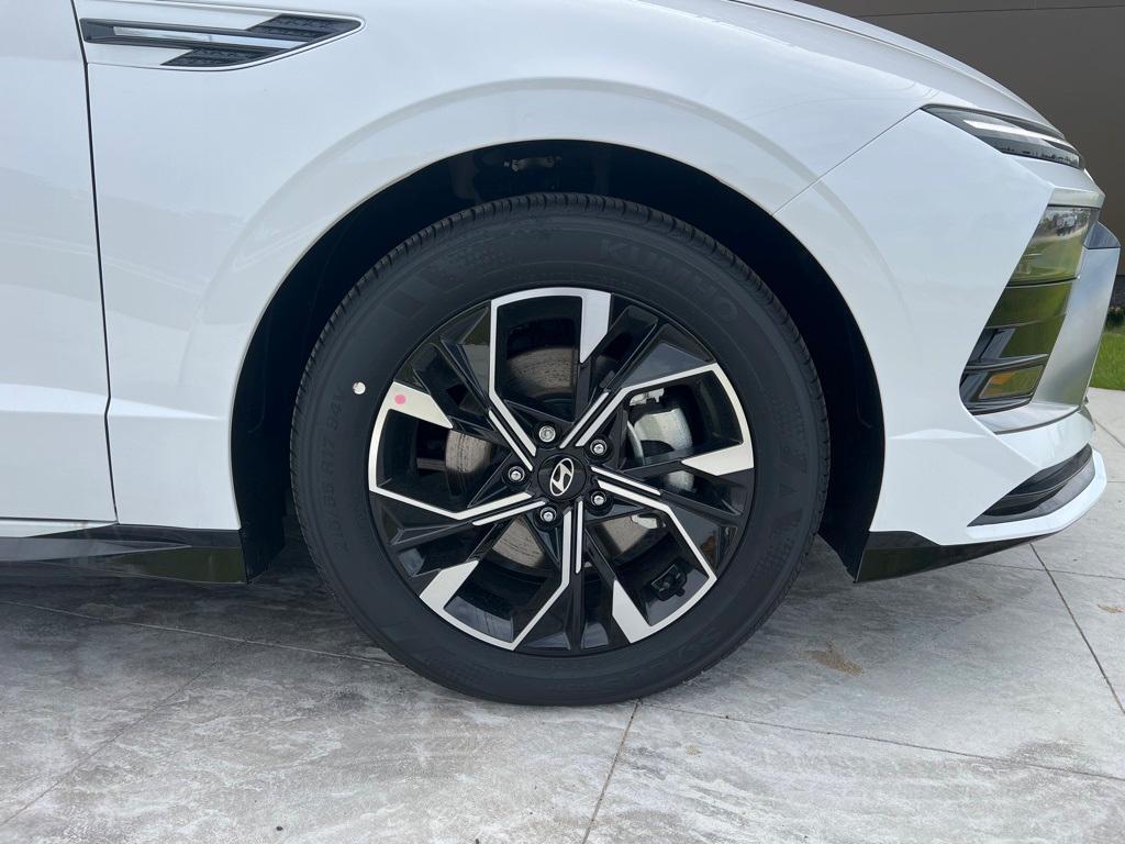 new 2025 Hyundai Sonata car, priced at $30,348