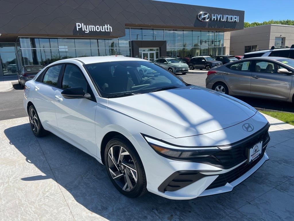 used 2025 Hyundai Elantra car, priced at $22,598