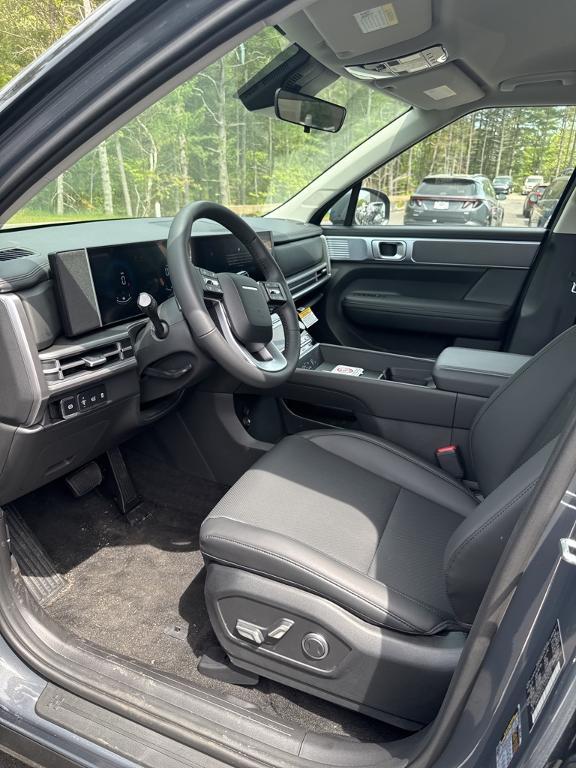new 2025 Hyundai Santa Fe car, priced at $38,689