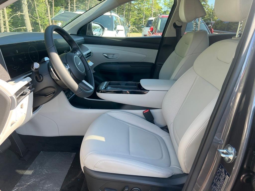 new 2025 Hyundai TUCSON Hybrid car, priced at $37,065