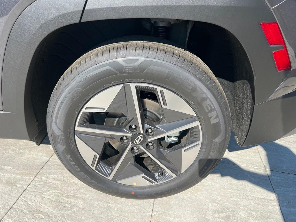 new 2025 Hyundai TUCSON Hybrid car, priced at $37,065