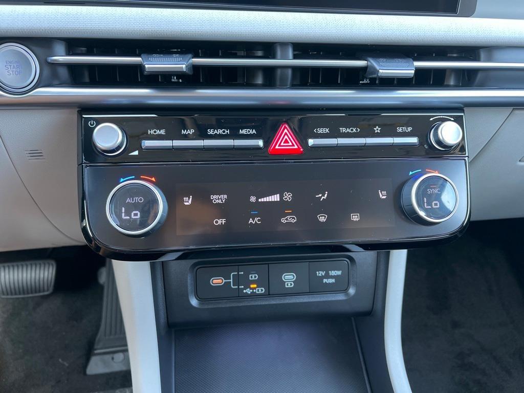 new 2025 Hyundai TUCSON Hybrid car, priced at $37,065
