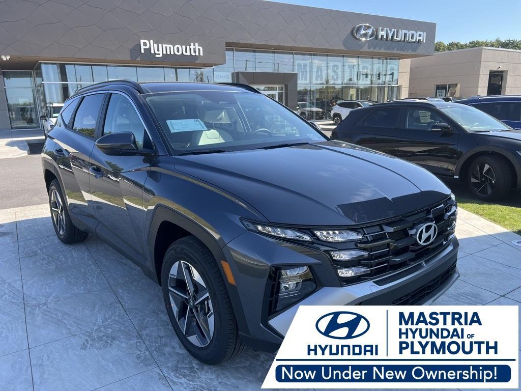 new 2025 Hyundai TUCSON Hybrid car, priced at $37,065