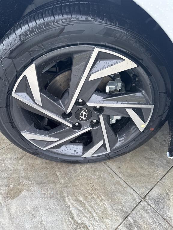 new 2025 Hyundai ELANTRA HEV car, priced at $29,120