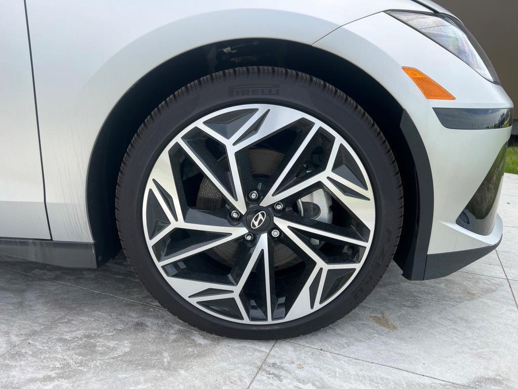 new 2024 Hyundai IONIQ 6 car, priced at $49,985